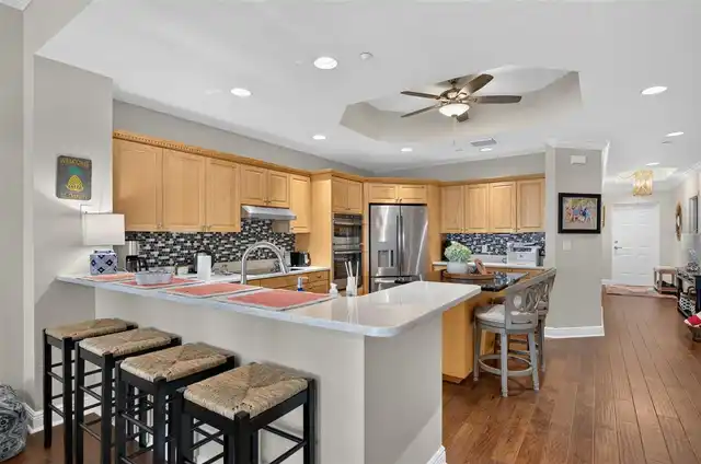 Listing Photo 12
