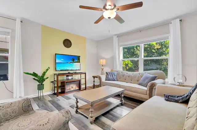 Listing Photo 14