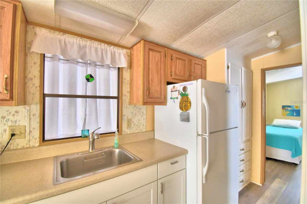 Listing Photo 14
