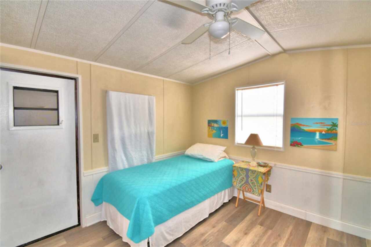 Listing Photo 18