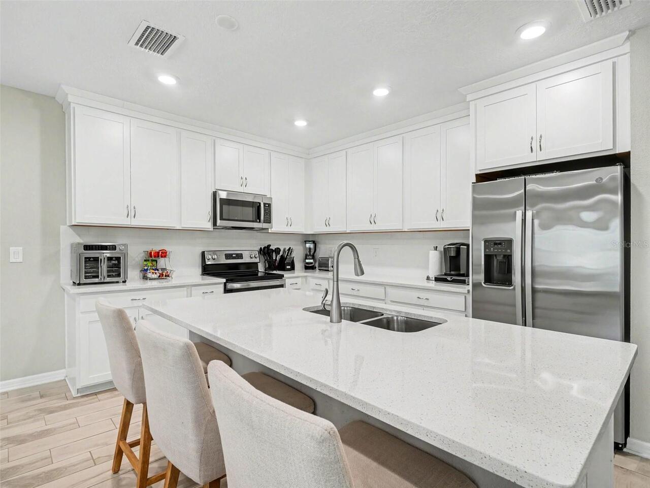 Listing Photo 11