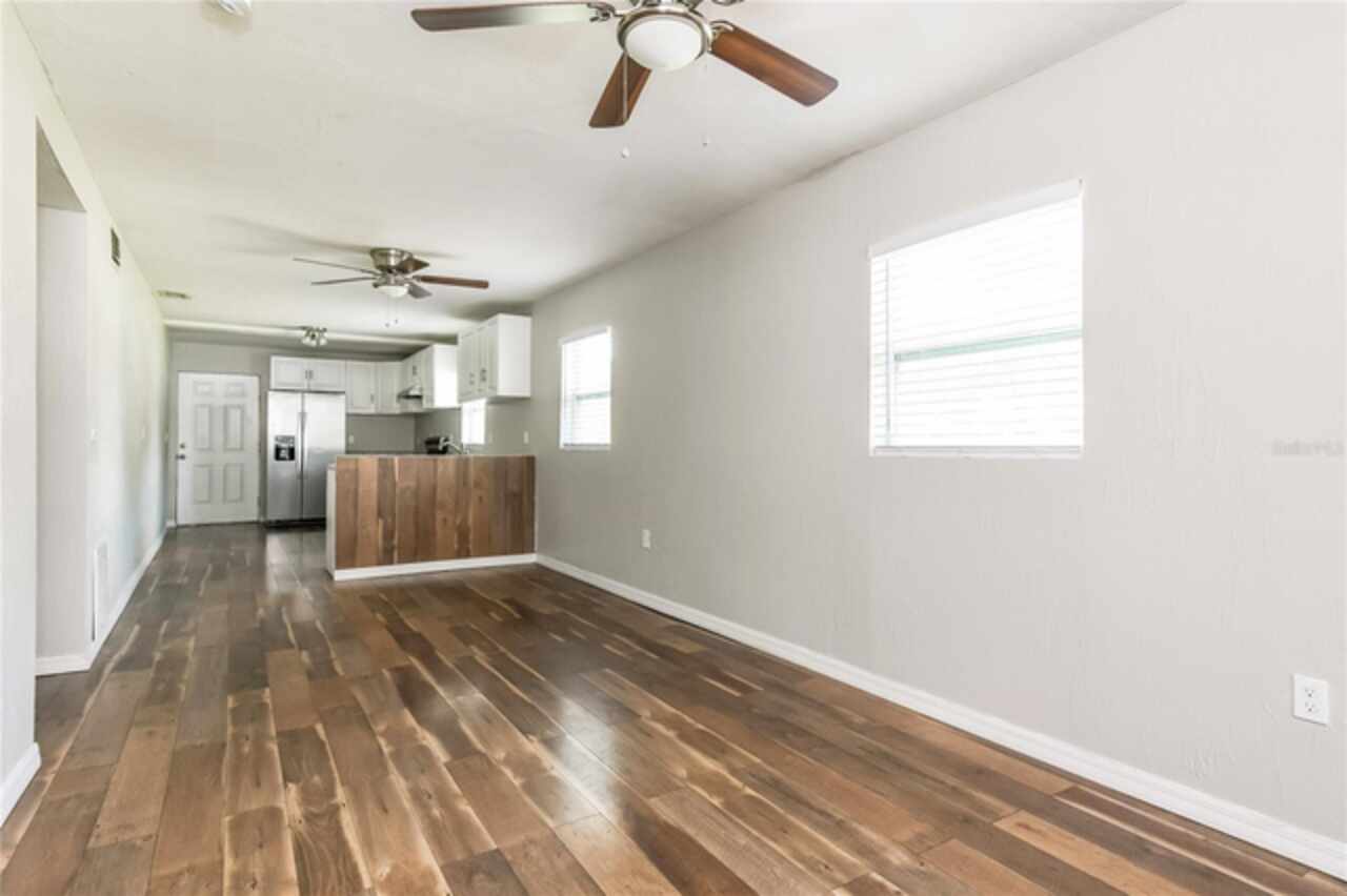 Listing Photo 6