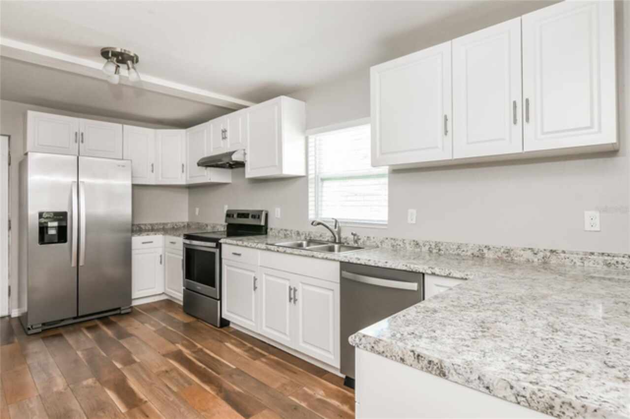 Listing Photo 7