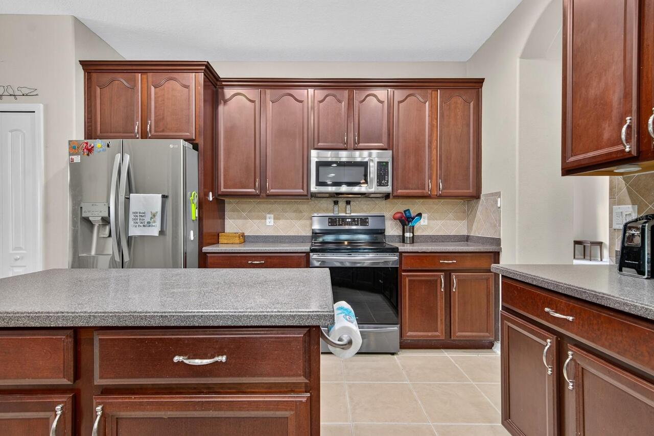 Listing Photo 17