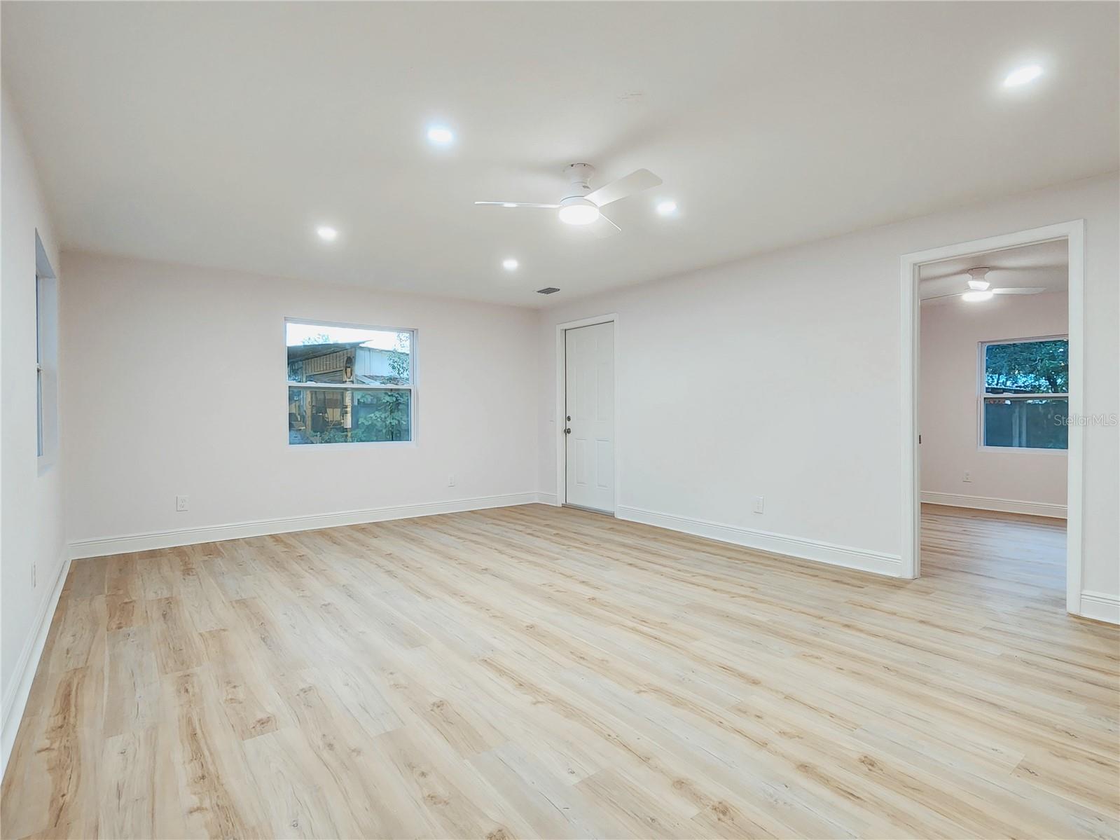 Listing Photo 7