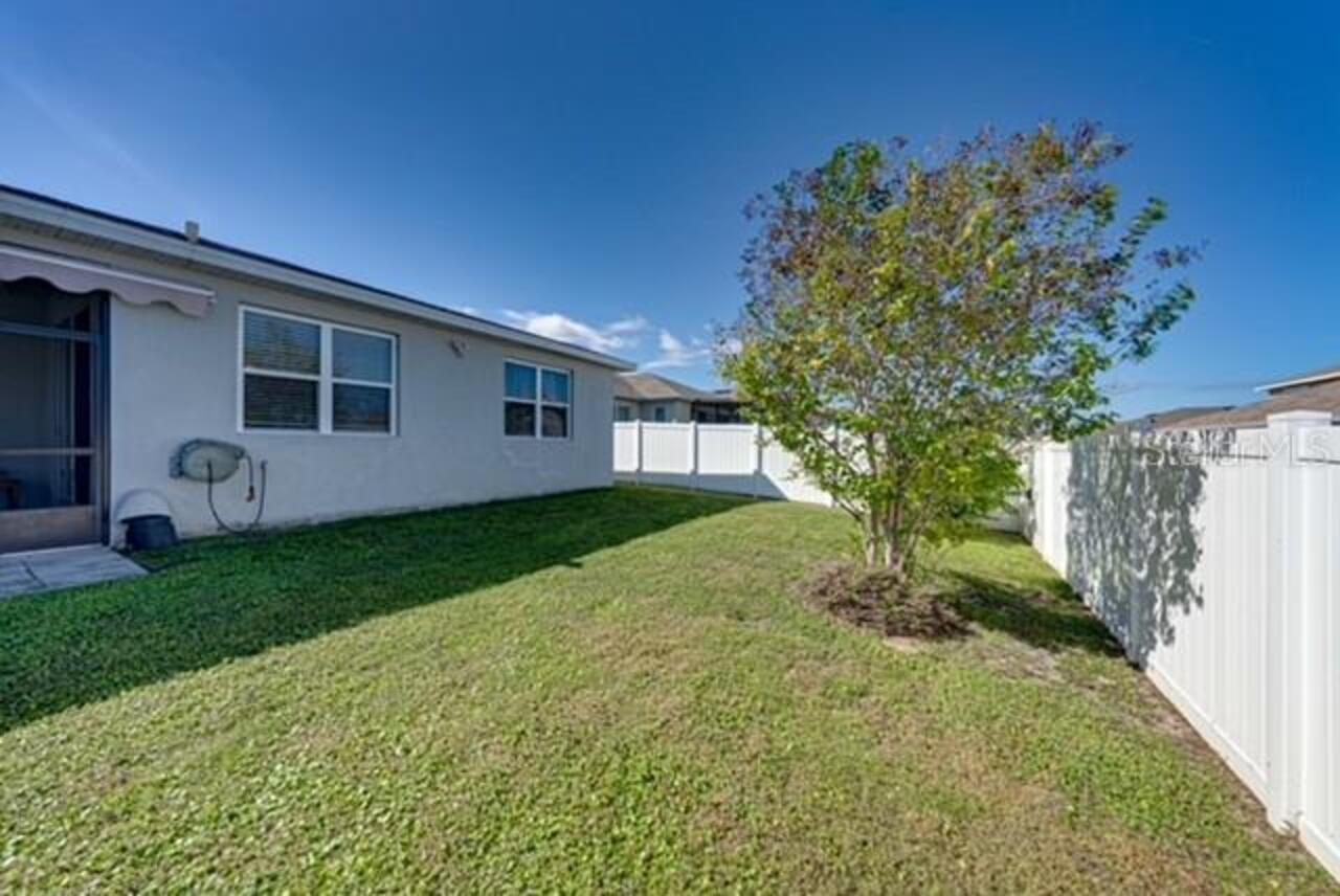Listing Photo 12