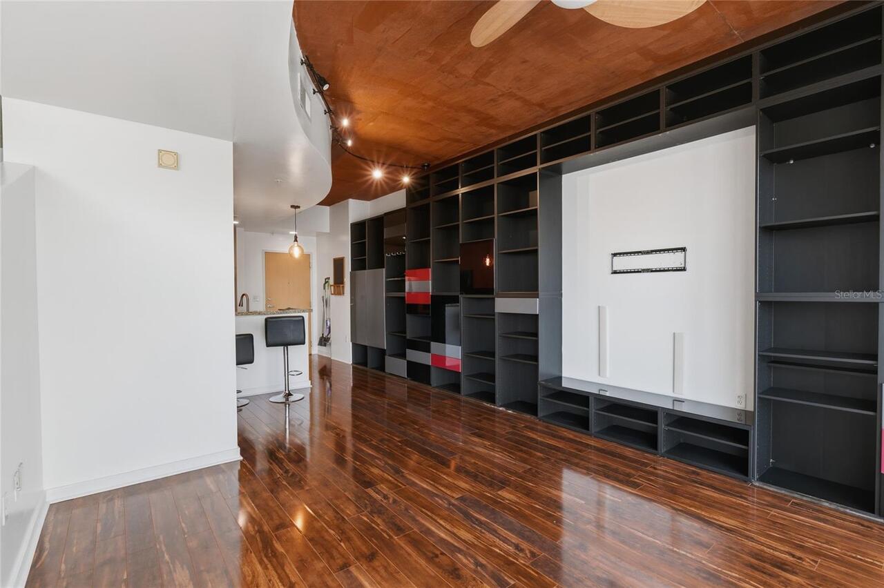 Listing Photo 6