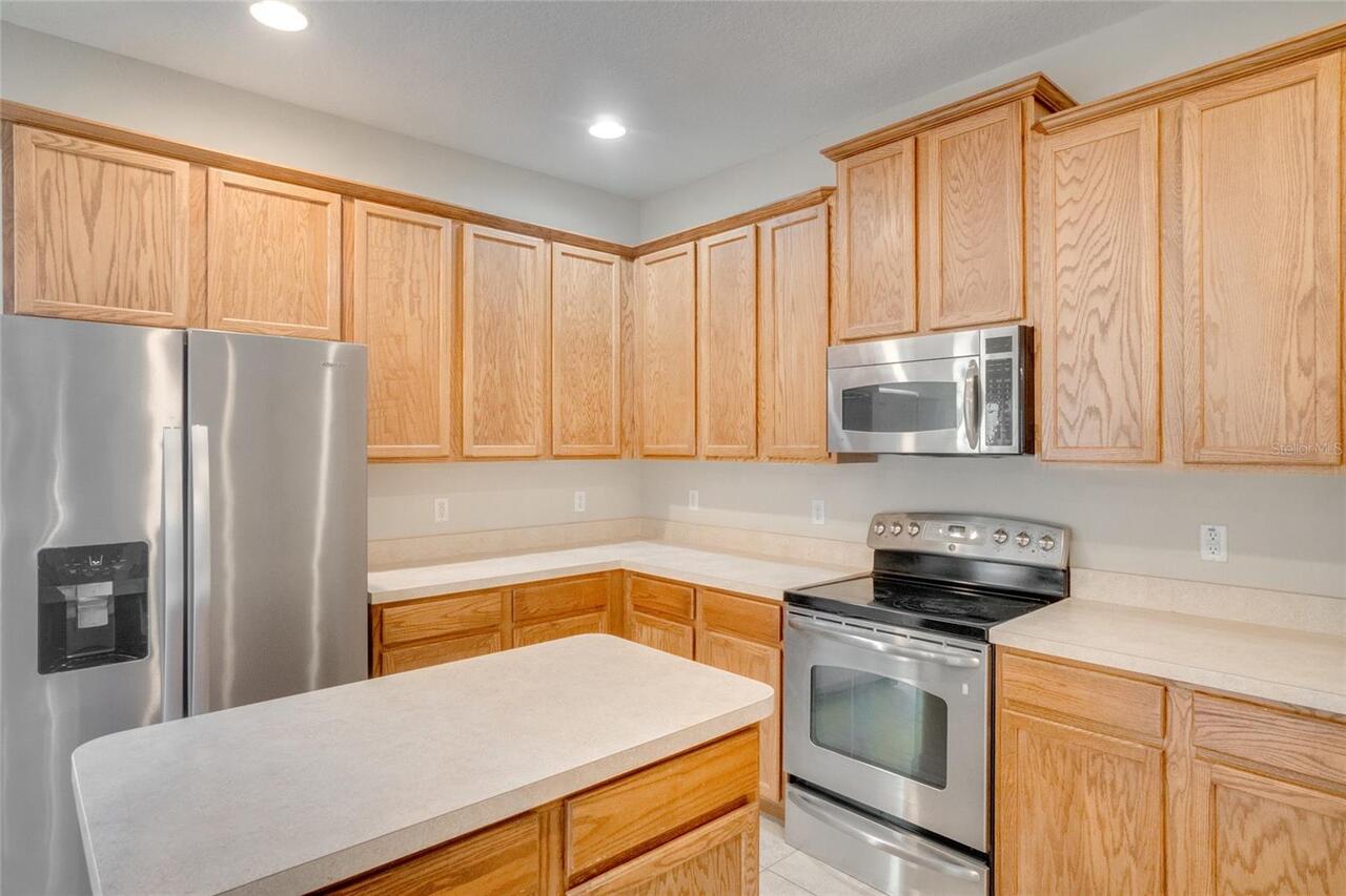 Listing Photo 8