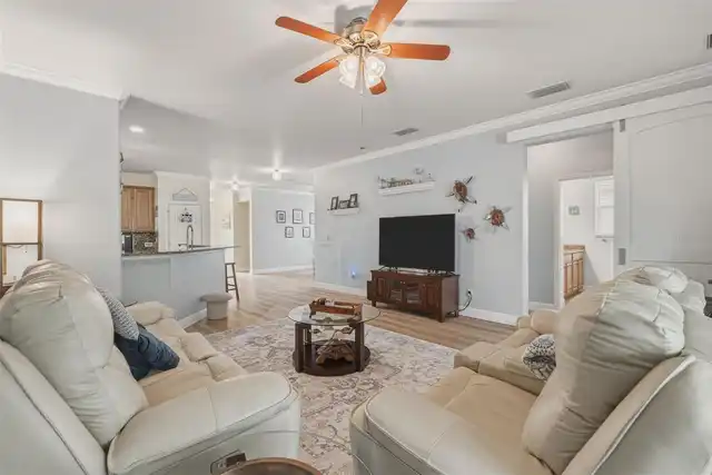 Listing Photo 23