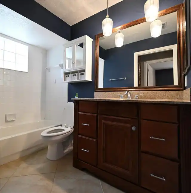 Listing Photo 23
