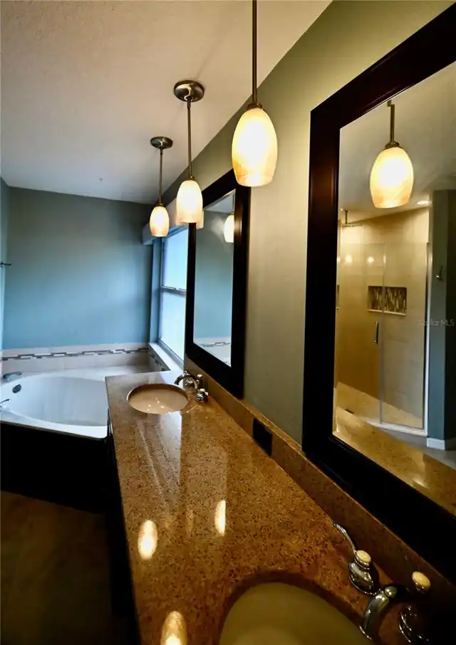 Listing Photo 24