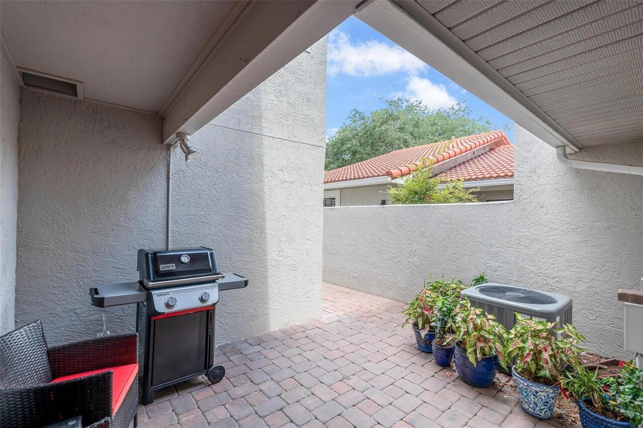 Listing Photo 12