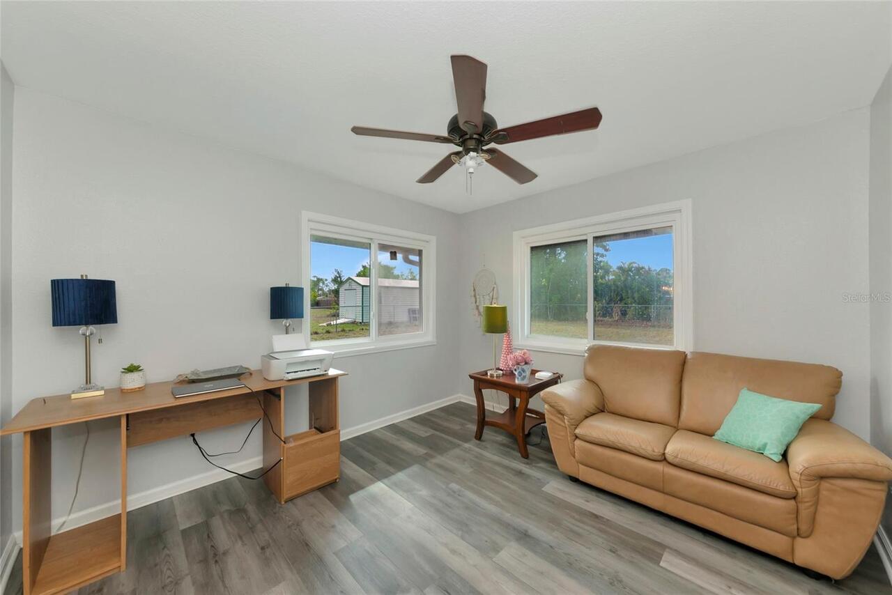 Listing Photo 14
