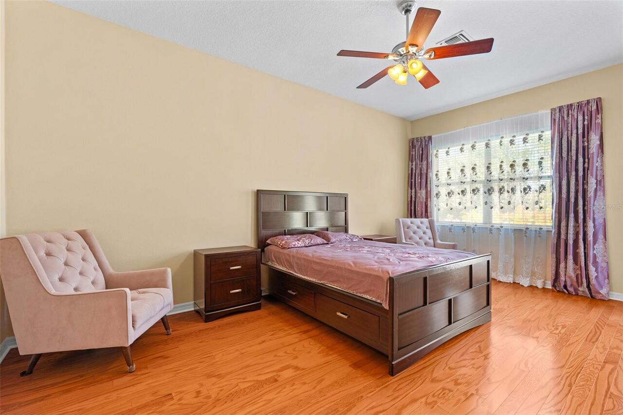 Listing Photo 23