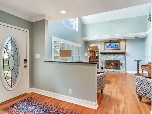 Listing Photo 8