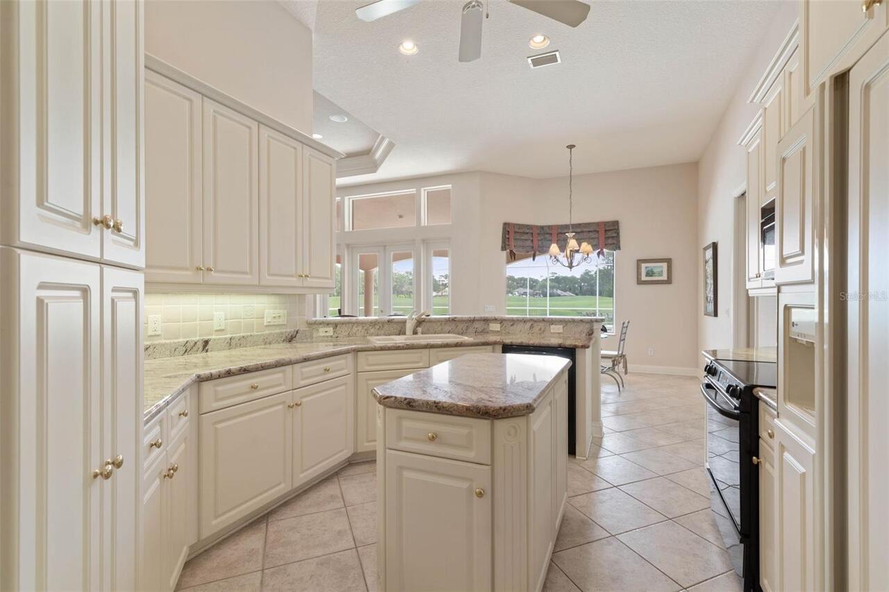 Listing Photo 16