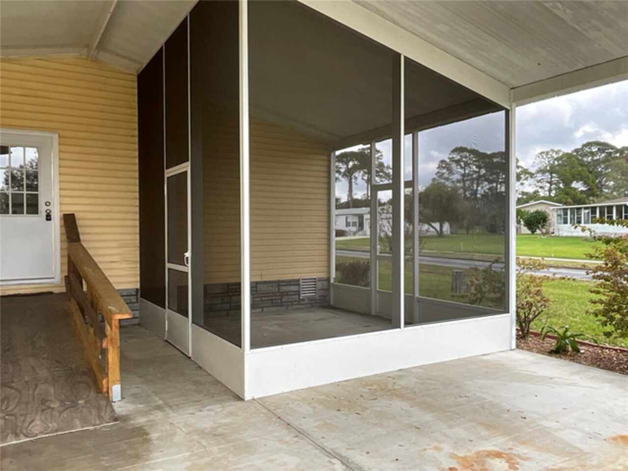 Listing Photo 10