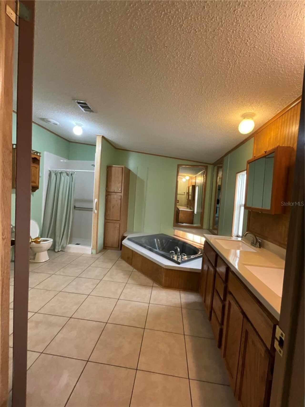 Listing Photo 45