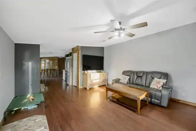 Listing Photo 18