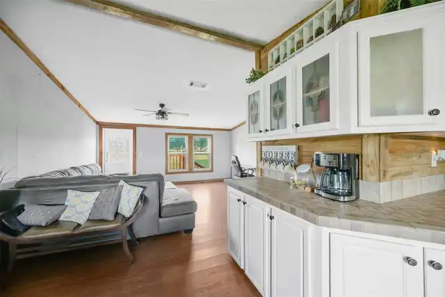 Listing Photo 21