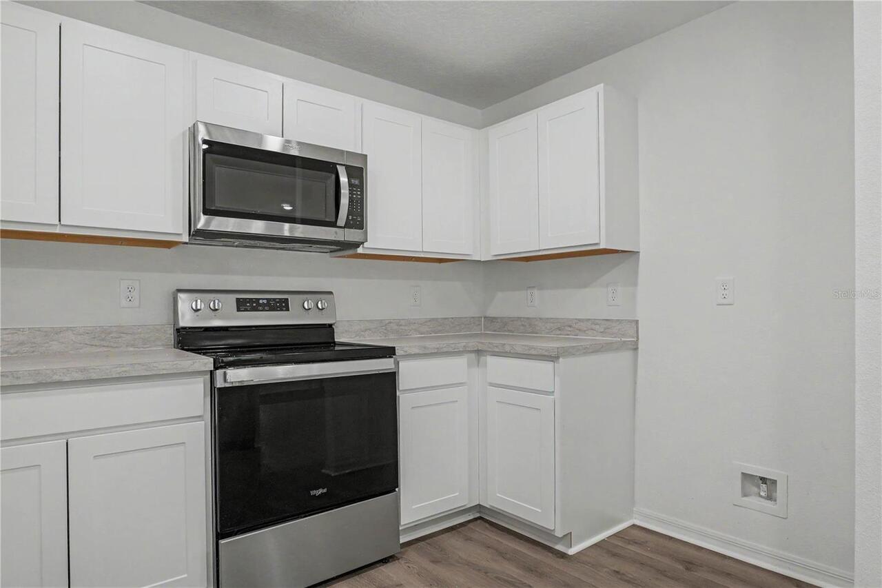 Listing Photo 10