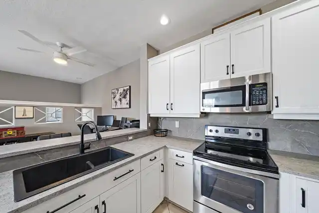 Listing Photo 8