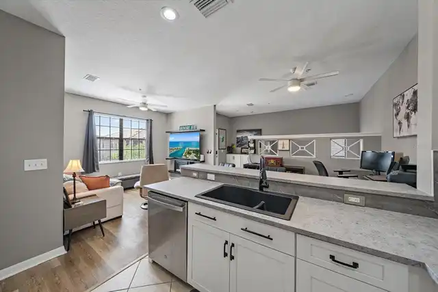 Listing Photo 9