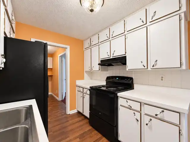 Listing Photo 7