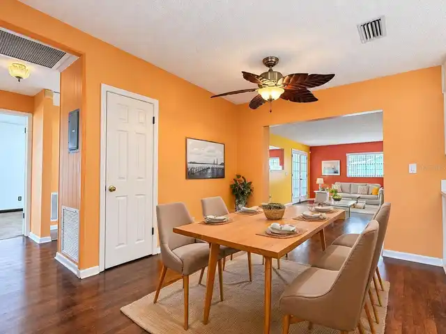 Listing Photo 11