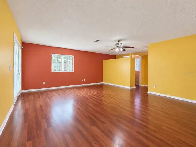 Listing Photo 14