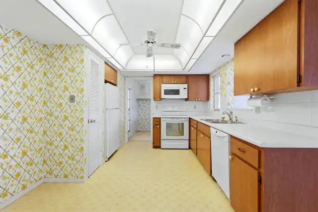 Listing Photo 13
