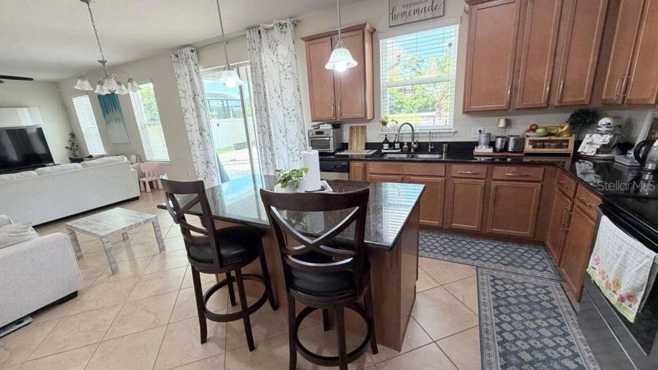 Listing Photo 8