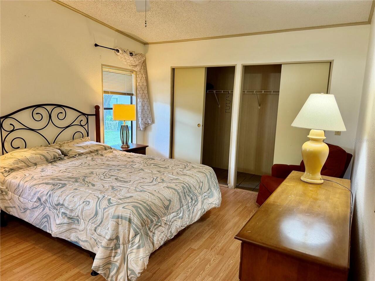 Listing Photo 12
