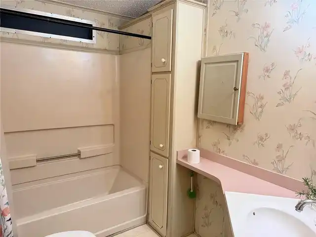 Listing Photo 27