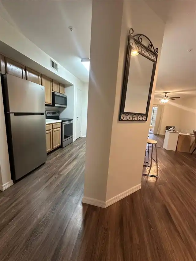 Listing Photo 12