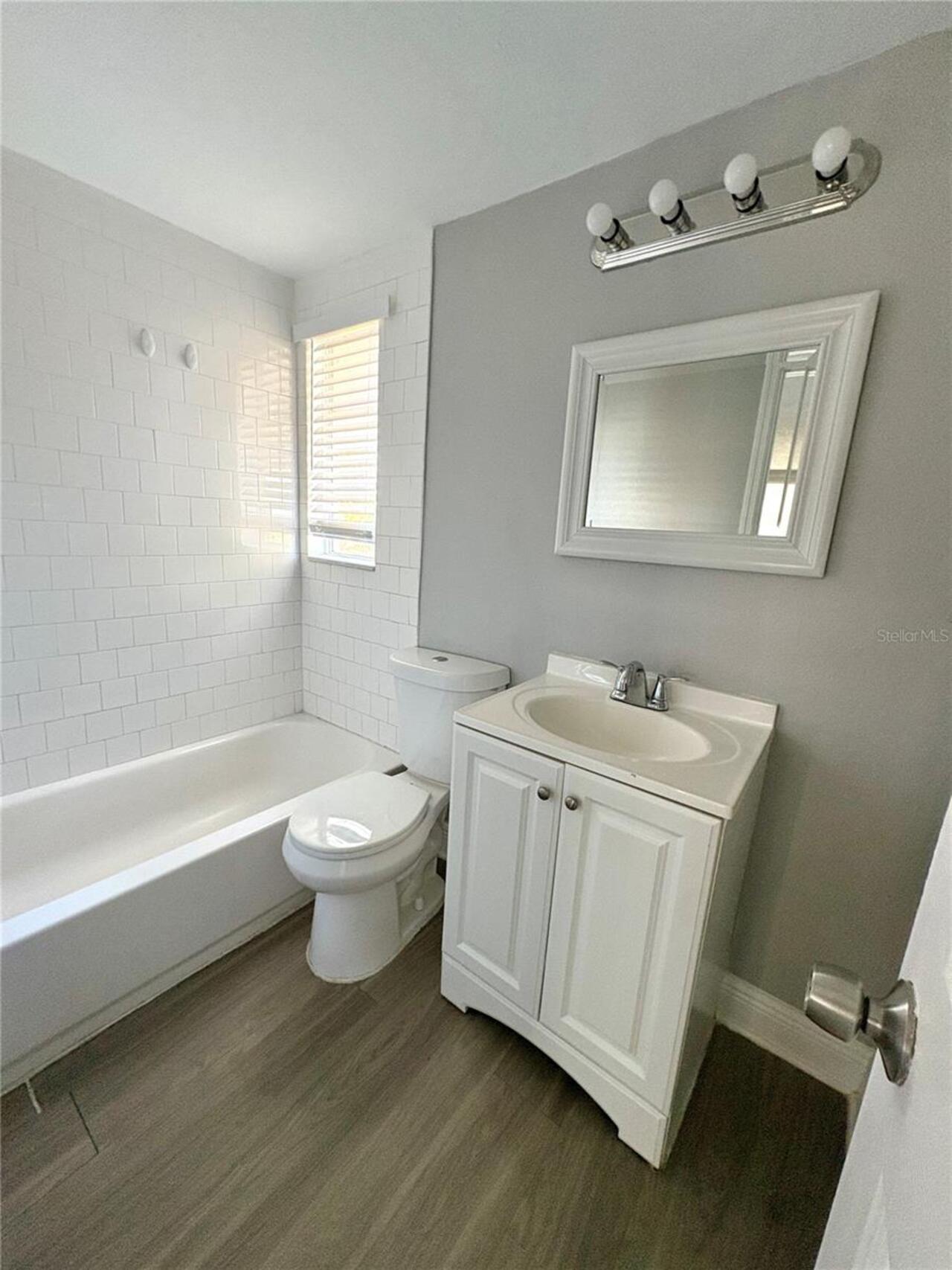 Listing Photo 9