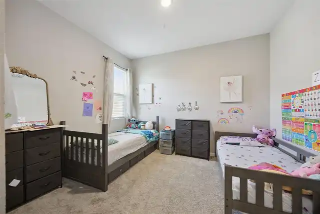 Listing Photo 17