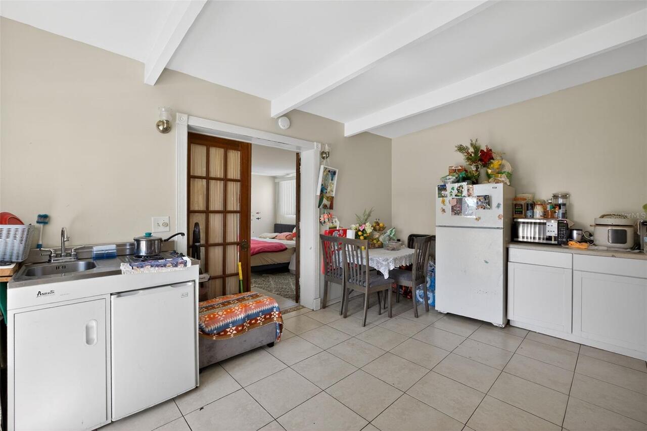 Listing Photo 9