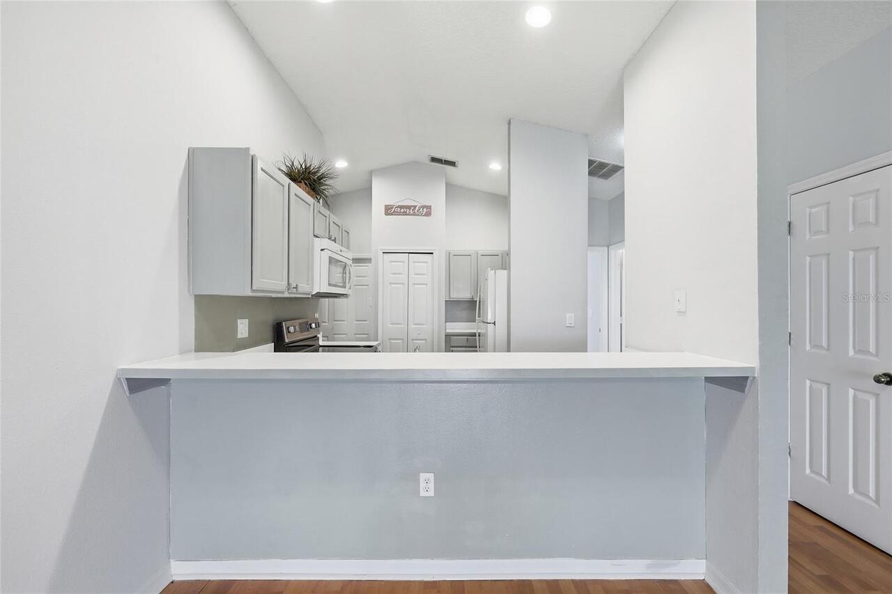 Listing Photo 9