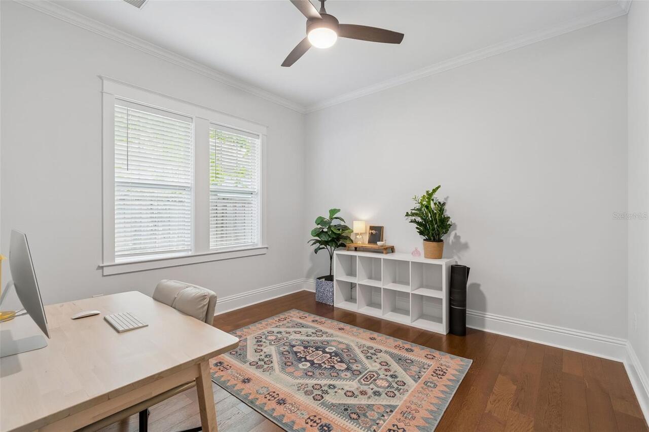 Listing Photo 11
