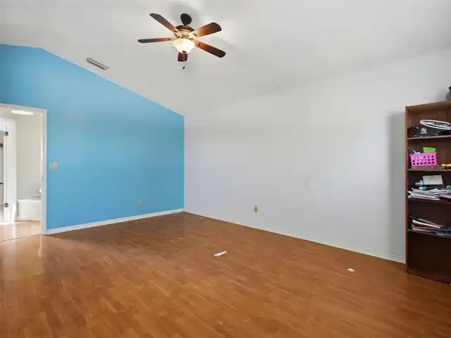 Listing Photo 21