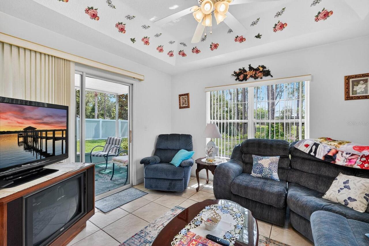 Listing Photo 10