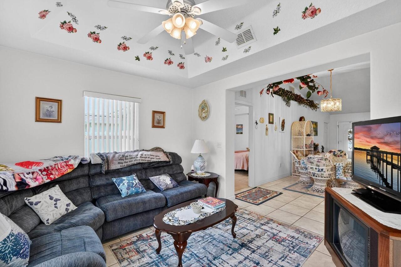 Listing Photo 11
