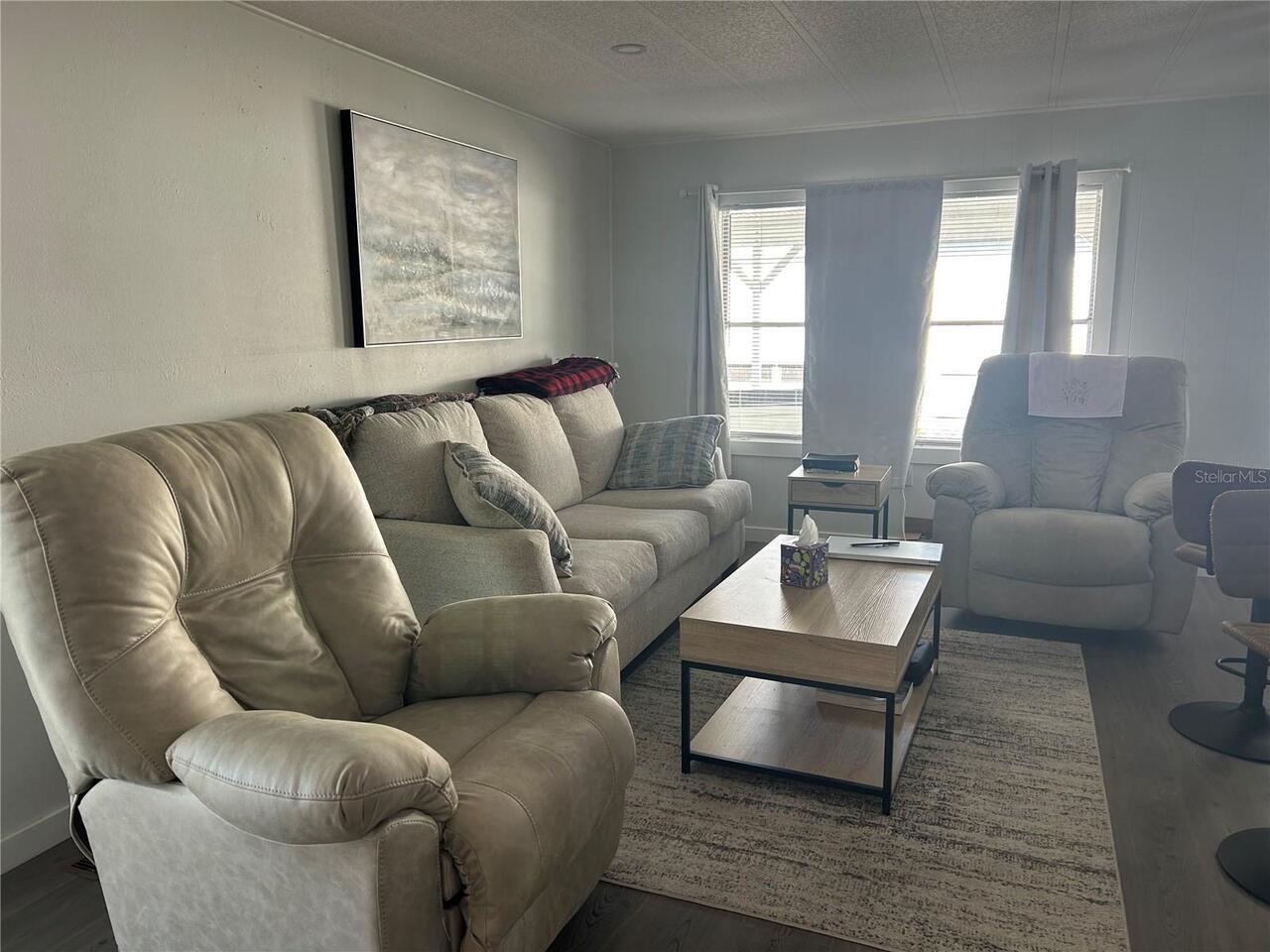 Listing Photo 10