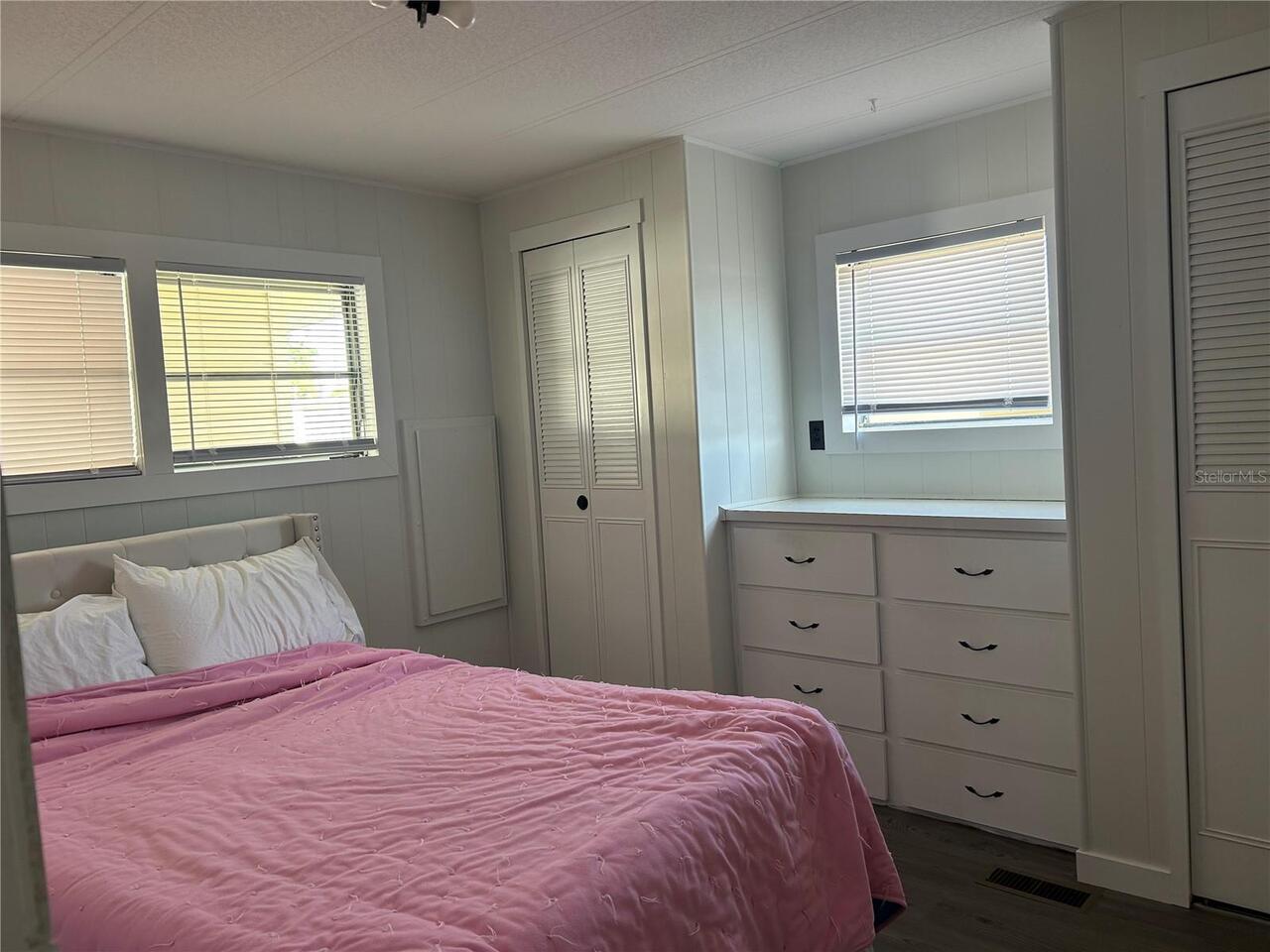 Listing Photo 16