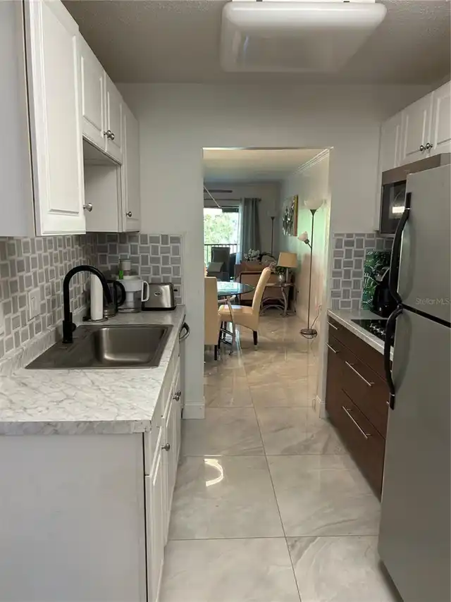 Listing Photo 7