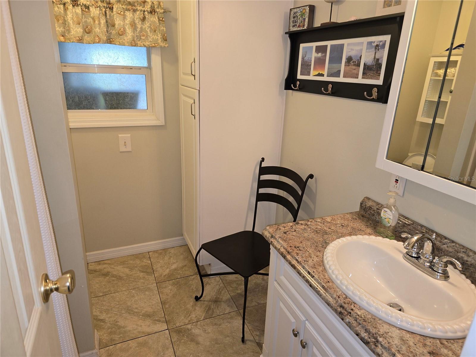 Listing Photo 8
