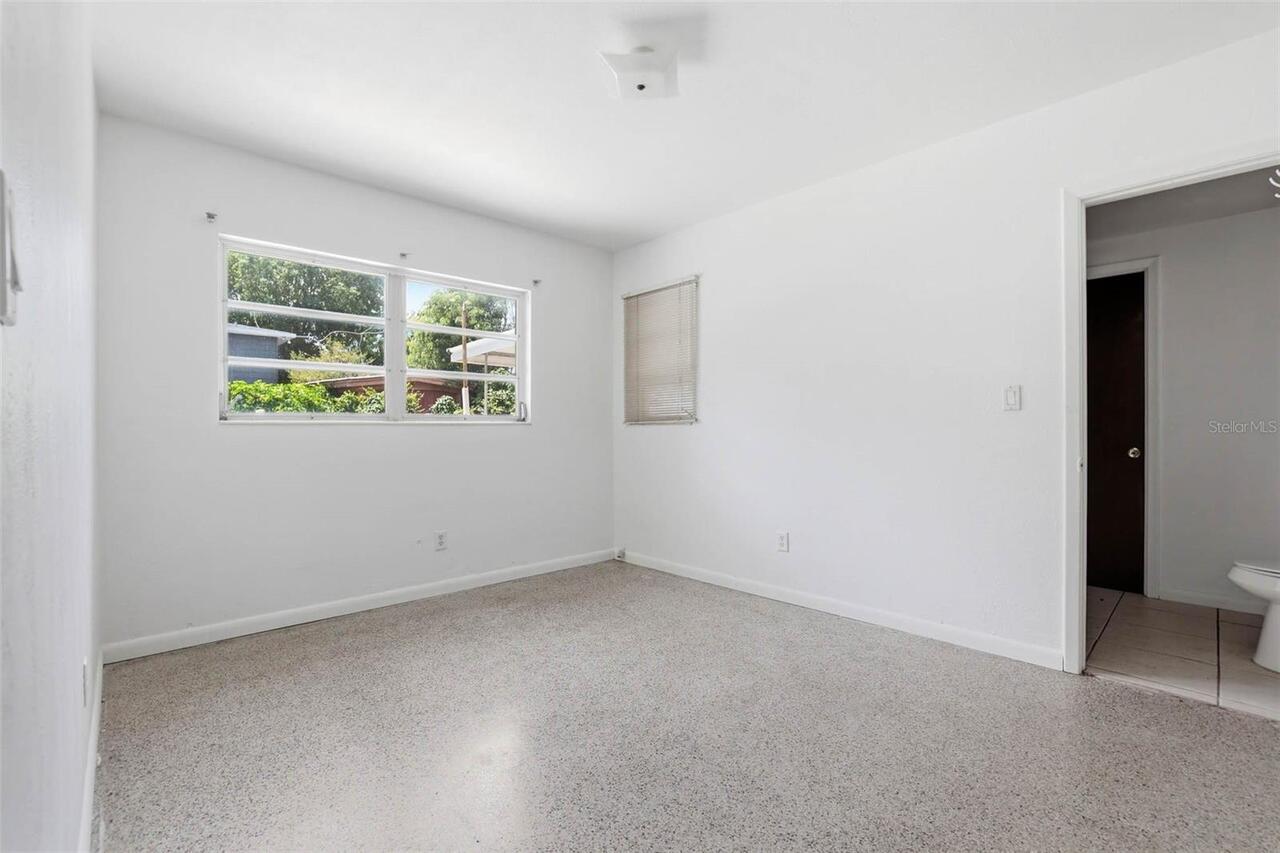 Listing Photo 17