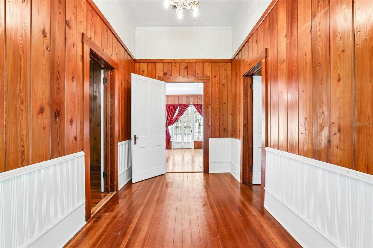 Listing Photo 11