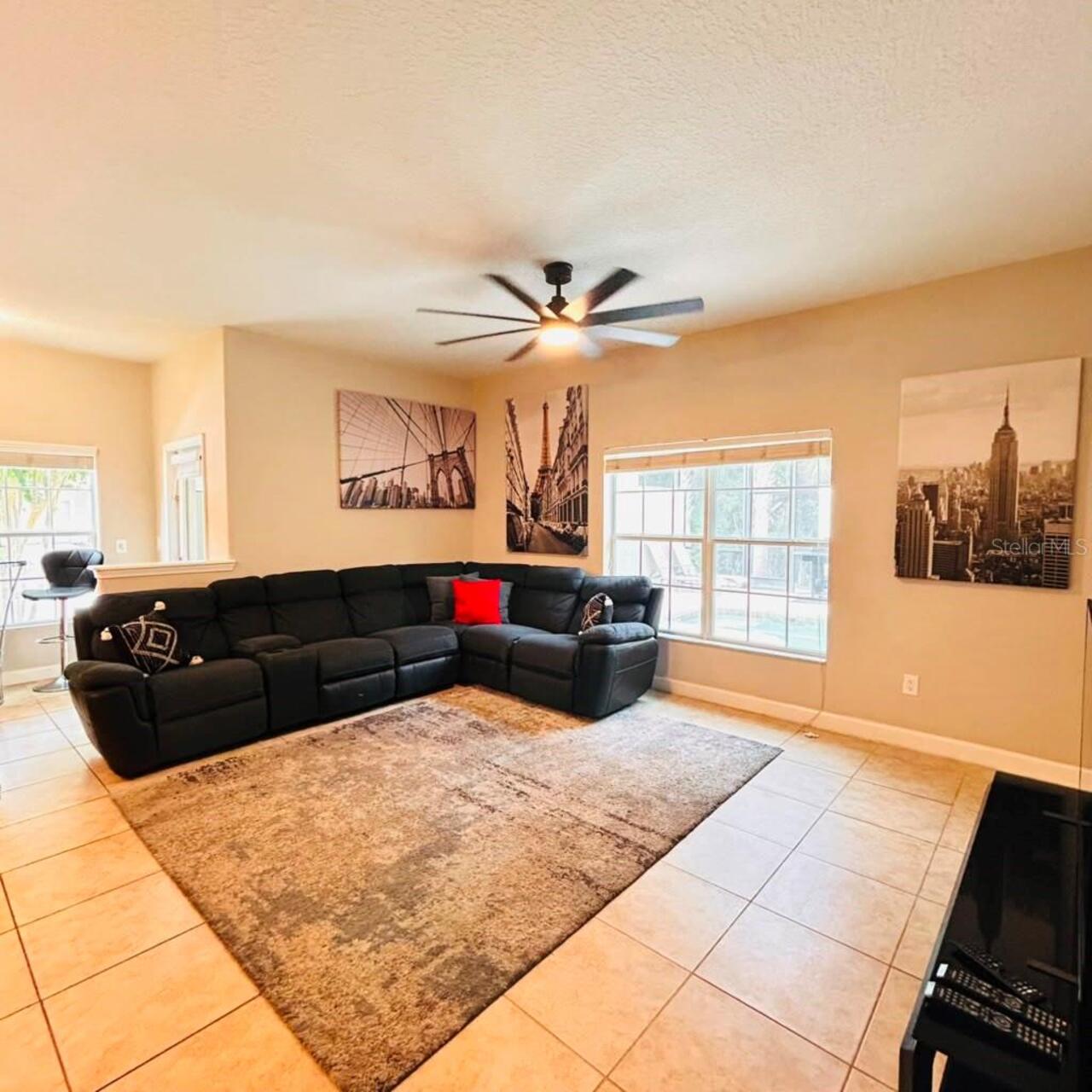 Listing Photo 12